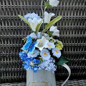 Vadvirágok bádog kannában  - Meska.hu