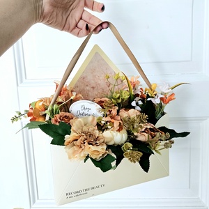 Anyák napi borítéktáska virágbox �� - Meska.hu