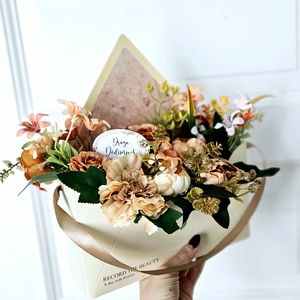 Anyák napi borítéktáska virágbox �� - otthon & életmód - virágdekoráció - virágok - virágbox - Meska.hu