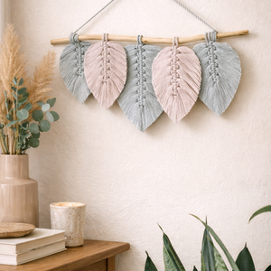 Milky Green és Nude levelek faágon - makramé falidísz - otthon & életmód - dekoráció - fali és függő dekoráció - falra akasztható dekor - Meska.hu