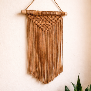 Karamell árnyalatú makramé falidísz - otthon & életmód - dekoráció - fali és függő dekoráció - falra akasztható dekor - Meska.hu