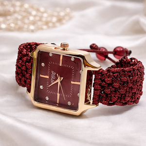 Borvörös makramé karóra négyszögletes számlappal - ékszer - karóra és ékszeróra - karóra - Meska.hu