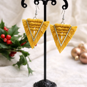 Viviana makramé fülbevaló - Mustársárga - ékszer - fülbevaló - lógó fülbevaló - Meska.hu