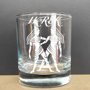 IKREK Gravírozott horoszkópos pohár, 290 ml whiskys/vizes, Otthon & Életmód, Konyhafelszerelés, tálalás, Tálalás, Pohár, Gravírozás, pirográfia, MESKA