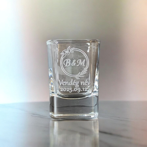 Gravírozott esküvős pálinkás pohár 55 ml szögletes, Otthon & Életmód, Konyhafelszerelés, tálalás, Tálalás, Pálinkás poharak, szettek, Gravírozás, pirográfia, MESKA