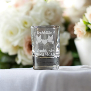 Gravírozott esküvői pálinkás pohár 55 ml szögletes - Meska.hu