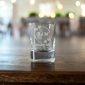 Gravírozott esküvős pálinkás pohár 55 ml szögletes - Meska.hu