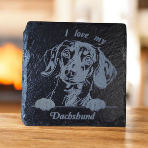 Gravírozott poháralátét Tacskó képpel, I love my Dachshund felirattal., Otthon & Életmód, Konyhafelszerelés, tálalás, Tálalás, Tányér- és poháralátét, Gravírozás, pirográfia, MESKA