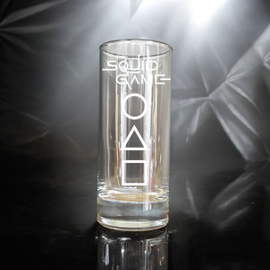 Gravírozott SQUID GAME long drink csőpohár 265 ml, Otthon & Életmód, Konyhafelszerelés, tálalás, Tálalás, Pohár, Gravírozás, pirográfia, MESKA