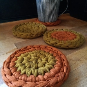 Horgolt POHÁRALÁTÉTEK (4 db-os szett) - otthon & életmód - konyhafelszerelés, tálalás - tálalás - tányér- és poháralátét - Meska.hu