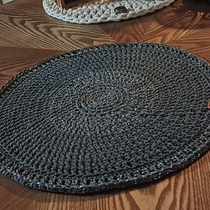 LUXURY SHINE Grafit horgolt tányéralátét - otthon & életmód - konyhafelszerelés, tálalás - tálalás - tányér- és poháralátét - Meska.hu