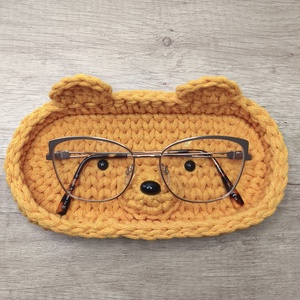 Horgolt szemüvegtartó - Meska.hu