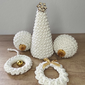 Fenyőfa asztaldísz, Karácsony, Karácsonyi lakásdekoráció, Ünnepi asztaldekoráció, Horgolás, MESKA