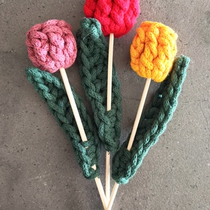 Tulipános illatpálca, Otthon & Életmód, Virágdekoráció, Virágdíszek, Asztali virágdísz, Horgolás, MESKA