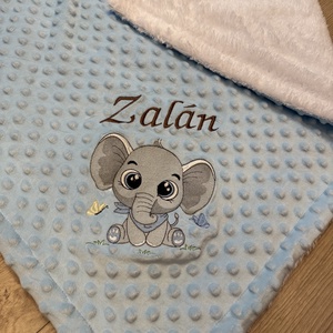 Hímzett , elefánt mintás névre szóló babatakaró , Baba - mama, Baba ágynemű, Babatakaró, gyerek pléd, Hímzés, Varrás, MESKA