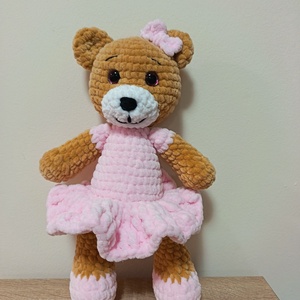 Horgolt maci lány, Játék & Sport, Plüssállat & Játékfigura, Maci, Horgolás, MESKA