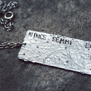 NINCS SEMMI BAJ - táblácskás nyaklánc, vicces ajándék - Meska.hu