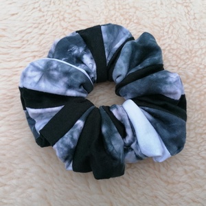 Batikolt patchwork scrunchie - textil hajgumi - Meska.hu