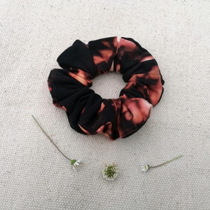 Batikolt scrunchie - textil hajgumi - ruha & divat - hajdísz & hajcsat - hajgumi - Meska.hu