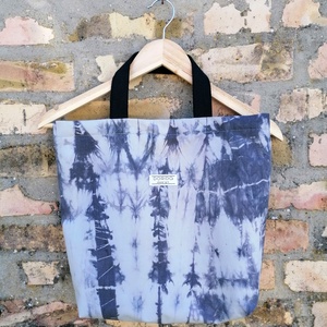 Szürke-fekete batikolt mintás textil kézitáska , Táska & Tok, Bevásárlás & Shopper táska, Shopper, textiltáska, szatyor, Varrás, Festészet, MESKA
