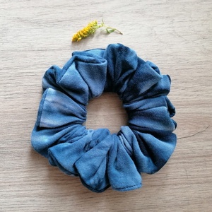 Batikolt scrunchie - textil hajgumi - ruha & divat - hajdísz & hajcsat - hajgumi - Meska.hu