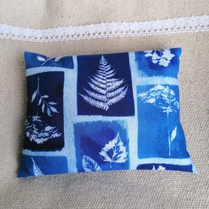 Napnyomat mintás meggymag párna - szépségápolás - egészségmegőrzési kellékek - meggymagpárna - Meska.hu