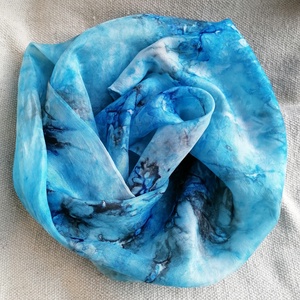 Türkizkék hernyóselyem sál - Meska.hu