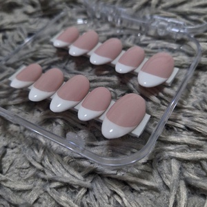 Kézzel készített, egyedi press-on körömök (francia) - szépségápolás - testápolás - kéz- és lábápolás - Meska.hu