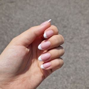 Kézzel készített, egyedi press-on körömök (francia) - szépségápolás - testápolás - kéz- és lábápolás - Meska.hu