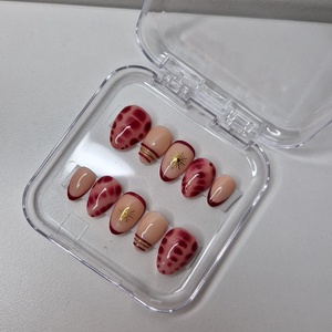 Kézzel készített, egyedi press-on körömök (burgundi-arany) - Meska.hu