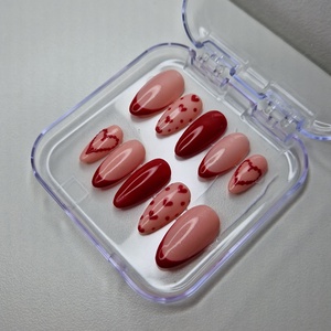 Kézzel készített, egyedi press-on körömök (burgundi), Szépségápolás, Testápolás, Kéz- és lábápolás, , Letisztult Valentin-napi press-on körmök – kézzel készítve

Ez a klasszikus piros díszítésű press-o..., MESKA