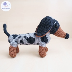Horgolt tacskó (by Little Bichons) - játék & sport - plüssállat & játékfigura - kutya - Meska.hu