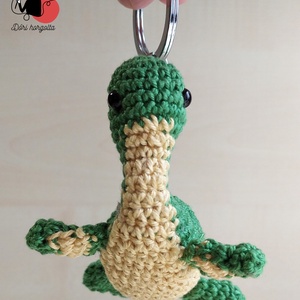 Loch ness-i szörny horgolt kulcstartó - táska & tok - kulcstartó & táskadísz - kulcstartó - Meska.hu