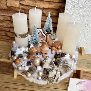 Adventi asztaldísz szőrmés alapra-őzike család - Meska.hu