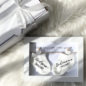 Bababejelentő zoknik + képkeret - baba - mama - babaemlékek - bababejelentők - Meska.hu