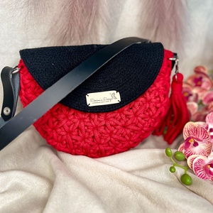Jázmin horgolt kézi- és crossbody táska - táska & tok - kézitáska & válltáska - vállon átvethető táska - Meska.hu