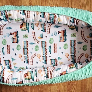 Mentazöld , vonatos mozdonyos repülős babafészek - otthon & életmód - babaszoba, gyerekszoba - babaszoba, gyerekszoba - Meska.hu