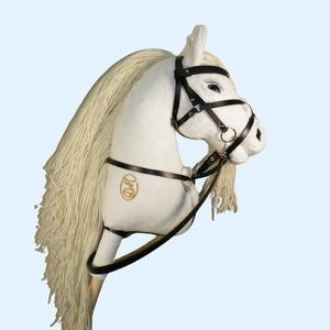 DorkaHorse seprűnyél ló, fehér színben, kantárral, martingállal, és szárral. - játék & sport - plüssállat & játékfigura - ló - Meska.hu DorkaHorse seprűnyél ló, fehér színben, kantárral, martingállal, és szárral. - játék & sport - plüssállat & játékfigura - ló - Meska.hu