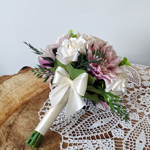 Élethű menyasszonyi csokor, dobócsokor, örökcsokor  - esküvő - menyasszonyi- és dobócsokor - Meska.hu