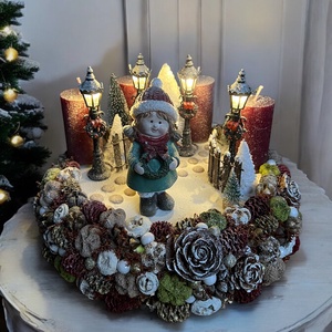 Adventi koszorú LED világítással (Kislány a parkban) - Meska.hu