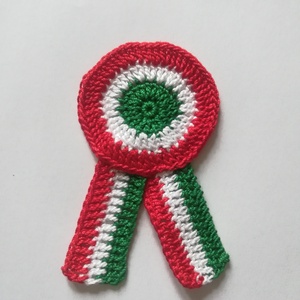 Horgolt kokárda - ékszer - kitűző és bross - Meska.hu
