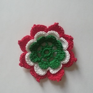 Horgolt, virág alakú kokárda - ékszer - kitűző és bross - Meska.hu