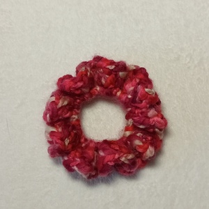 Horgolt pirosas scrunchie hajgumi  - ruha & divat - hajdísz & hajcsat - hajgumi - Meska.hu