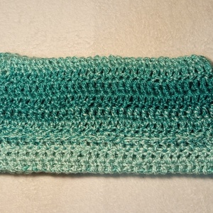 Horgolt színátmenetes macska füles sapka - ruha & divat - sál, sapka, kendő - sapka - Meska.hu