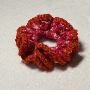 Horgolt barna szélű piros hajgumi scrunchie , Ruha & Divat, Hajdísz & Hajcsat, Hajgumi, Horgolás, MESKA