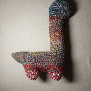 Horgolt ÓRIÁS szines dinó plüss  - játék & sport - plüssállat & játékfigura - plüss dínók - Meska.hu