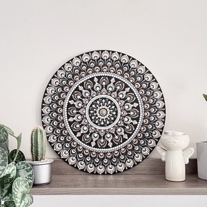 Föld színekkel pontozott mandala - átmérő 40cm - otthon & életmód - dekoráció - fali és függő dekoráció - falra akasztható dekor - Meska.hu