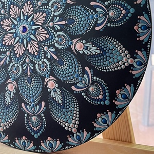Pontozott mandala Swarovski kristállyal - átmérő 35cm - otthon & életmód - dekoráció - fali és függő dekoráció - falra akasztható dekor - Meska.hu