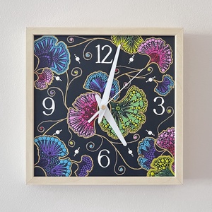 Falióra képkeretben, festett biloba levéllel - 25 x 25 cm - otthon & életmód - dekoráció - fali és függő dekoráció - falióra & óra - Meska.hu