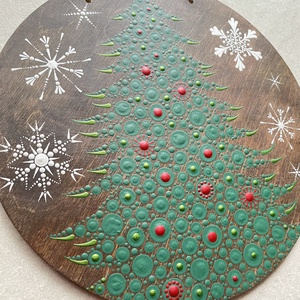 Karácsonyi ajtódísz / kopogtató  fenyőfa és hópelyhek motívummal - karácsony - karácsonyi lakásdekoráció - karácsonyi ajtódíszek - Meska.hu